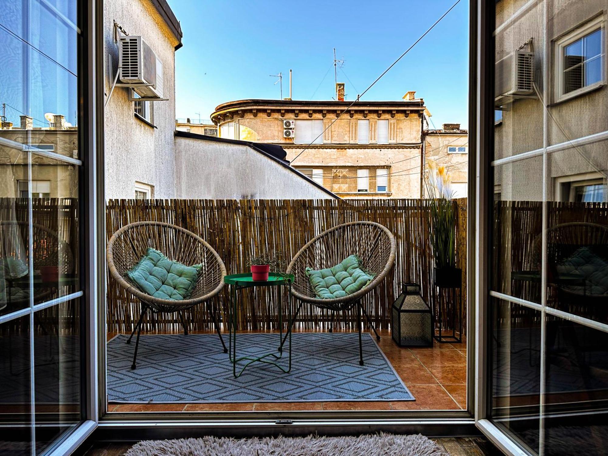 Family Penthouse Old Town Heart Renovated Lägenhet Belgrad Exteriör bild